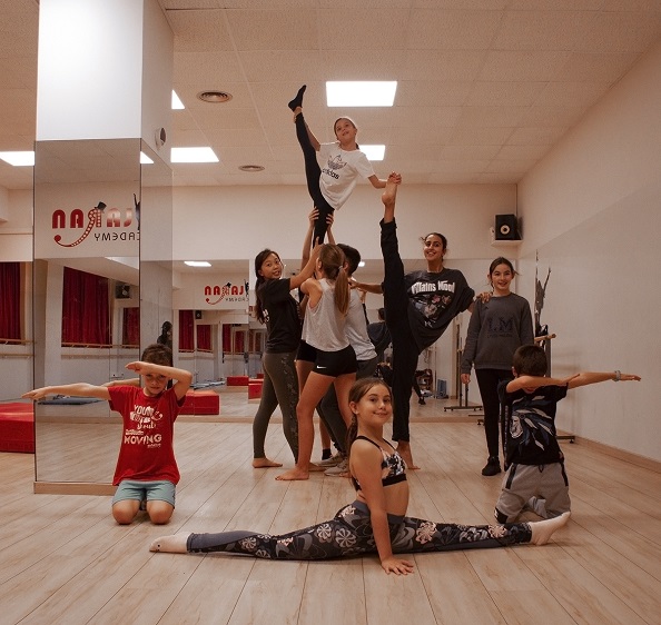 Acrodance en Zaragoza Escuela Bailarán