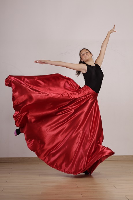 Clases y cursos de baile lirico en Zaragoza - Bailarán